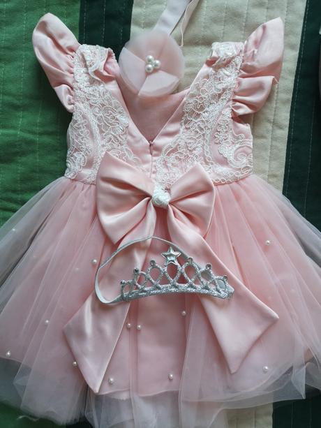 Detské spoločenské šaty, 68