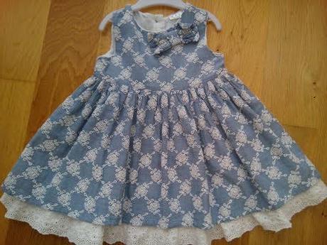 Šaty vyšívané s čipkou, f&f,68