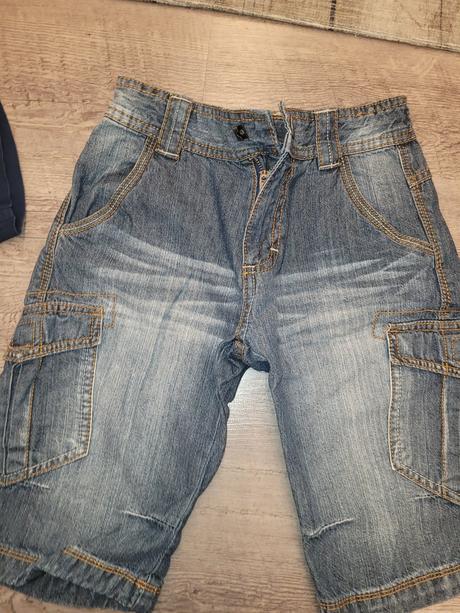 Kraťase, štyri kusy, 128