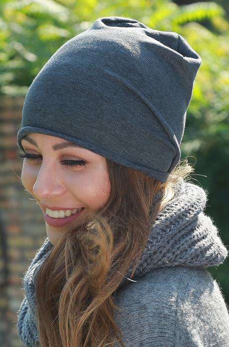 Modne čiapky /mix farieb/, l / m / s