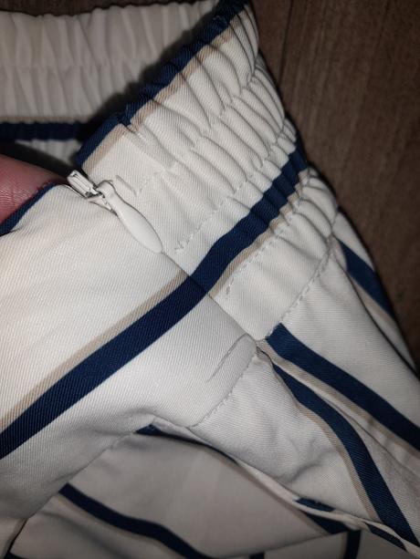 Široké nohavice, l