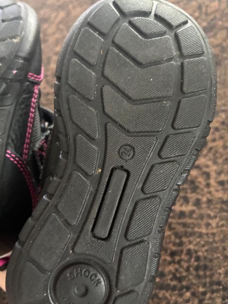 Cizmi vo vynikajucom stave, protetika,24