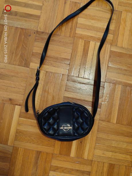 Love moschino originál luxusná crossbody, love moschino