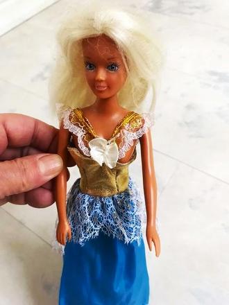 Barbie bábika, 