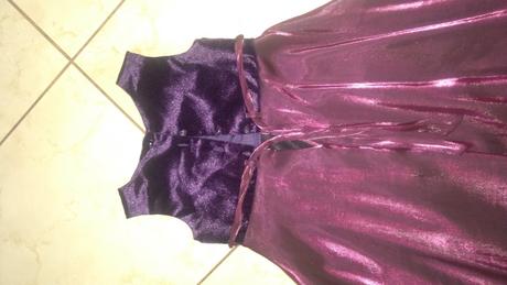 Slávnostné šaty, 128