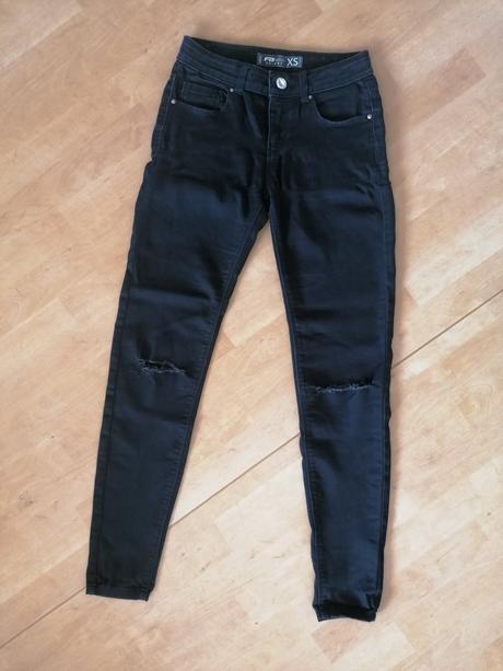 Čierne rifle, veľ. xs, fishbone,xs