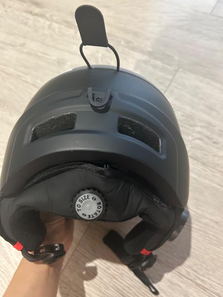 Prilba na lyžovanie, 