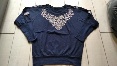 Tmavomodry pulóver, m