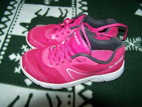 Zachovalé tenisky zn. soc, 32