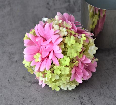 Dekoračná kvetinová guľa,