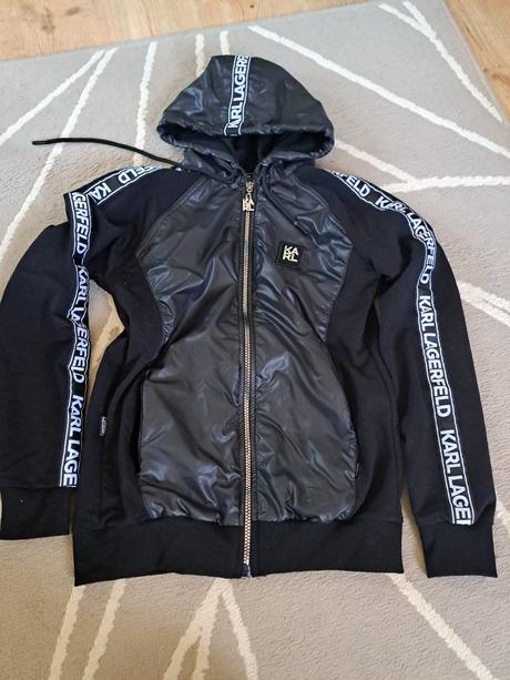 Športová súprava, s