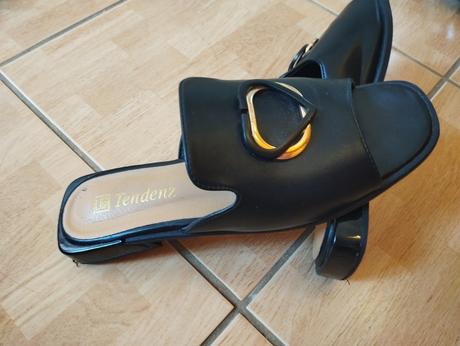 Čierne letné našuchovačky, 40