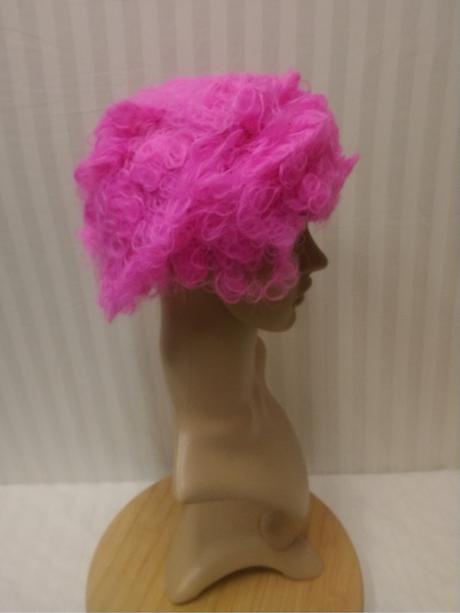 Sýto ružová krátka kučeravá parochňa, č. 50101,