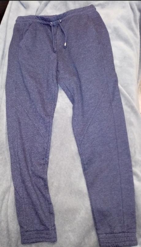 Nenosené tepláky, m