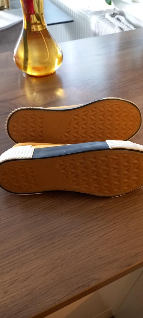 Tenisky, reserved,35