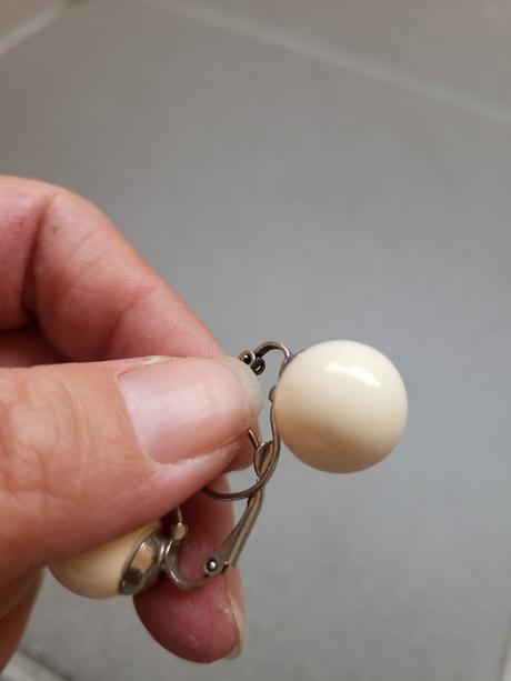 Nausnice gulicky kremove,