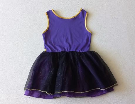 Kostým superhrdinka č. 98,