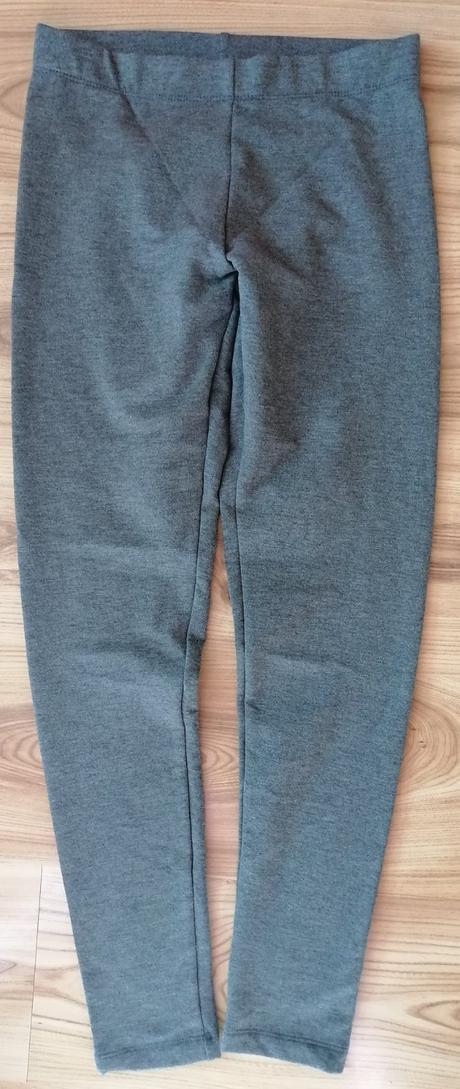 Teplé legíny, esmara,s