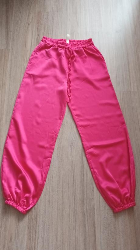 Saténové nohavice,
