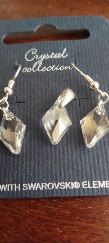 Náušnice s príveskom, nové, nepoužívané, swarovski