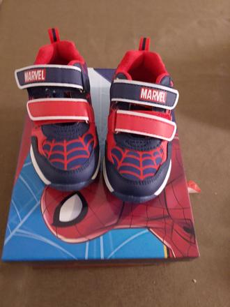 Predám tenisky, marvel,24