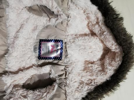 Pekná bundička, f&f,74