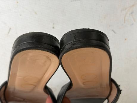 Gucci marnont cierne kozene 37 slapky, gucci,37
