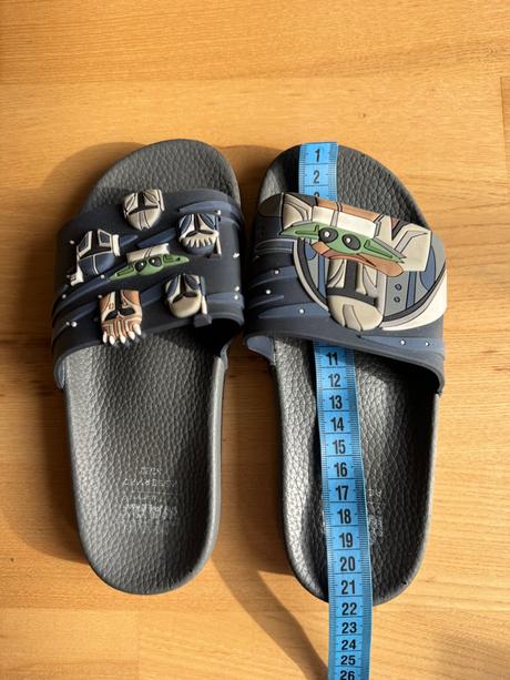 Šlapky reserved v. 32/33 (cca 20 cm), reserved,33