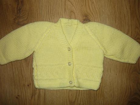 Svetrík štrikovaní nenosený -56/62, 62