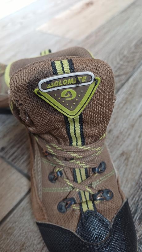 Turistické dolomite 32, 32