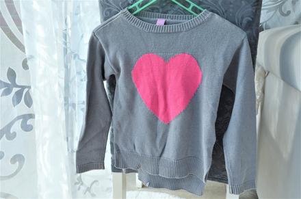 Sveter so srdiečkom-122, 122