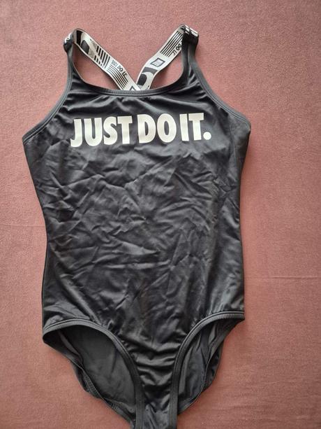 Plavky, nike,146
