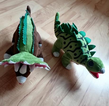 Dinosaury s lesklými očami,