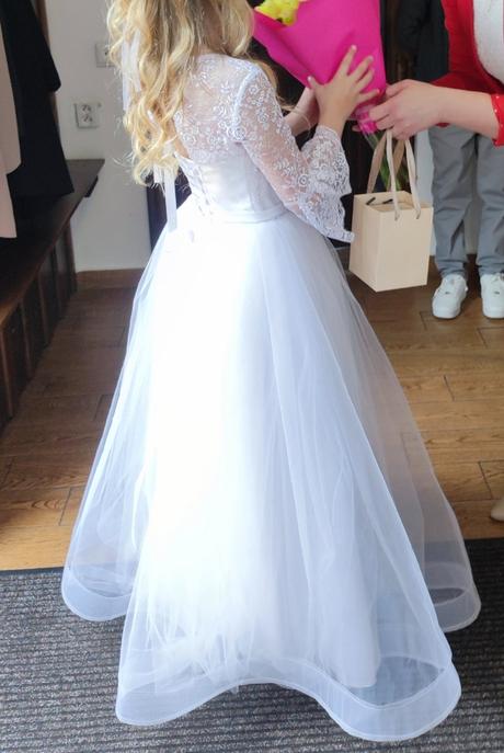 Šaty na prvé sväté prijímanie, 134