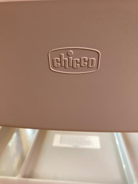 Stolík na prebaľovanie chicco,