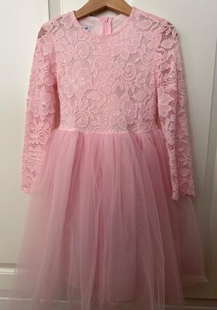 Slavnostne saty bymini, 122