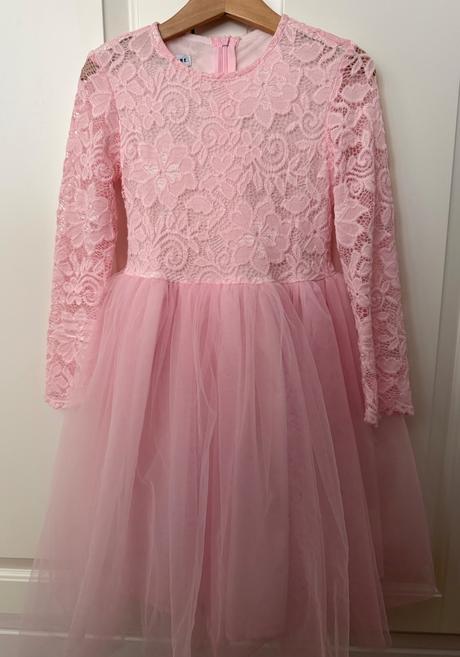 Slavnostne saty bymini, 122