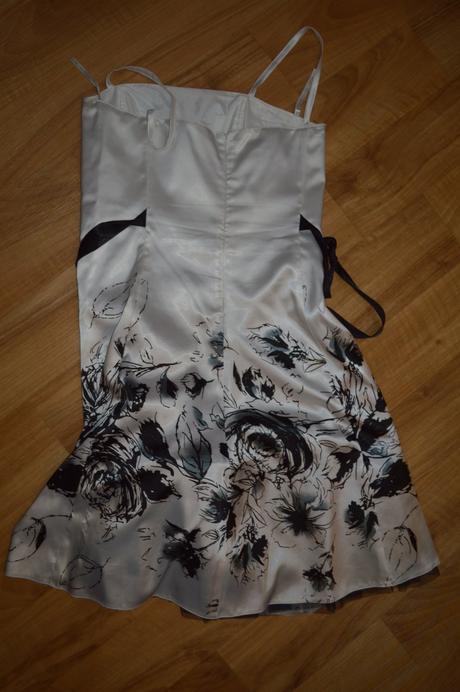 Spoločenské šaty, 36