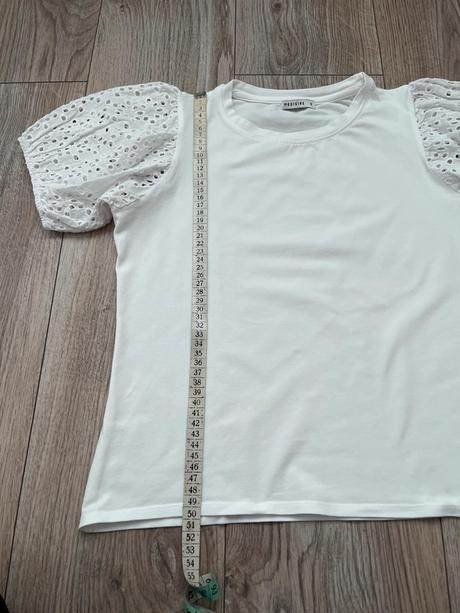 Top s madeirovými rukávmi, s