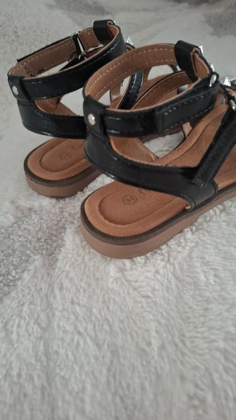 Sandále s vybíjaním, deichmann,34