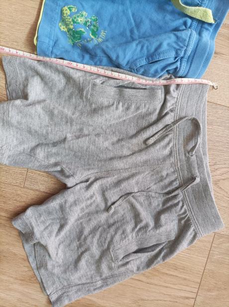 Dvojo 2 bavlnenych kratasov v supwr stave, lupilu,98