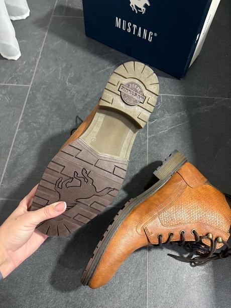 Topánky mustang 44, mustang,44