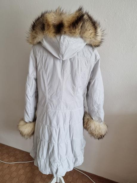 Svetlošedá bunda kara s pravou  kožušinou l, l