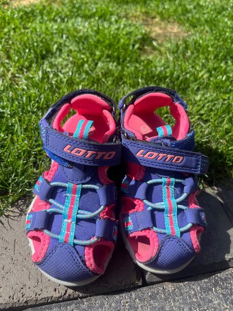 Teniskové sandálky 25, lotto,25