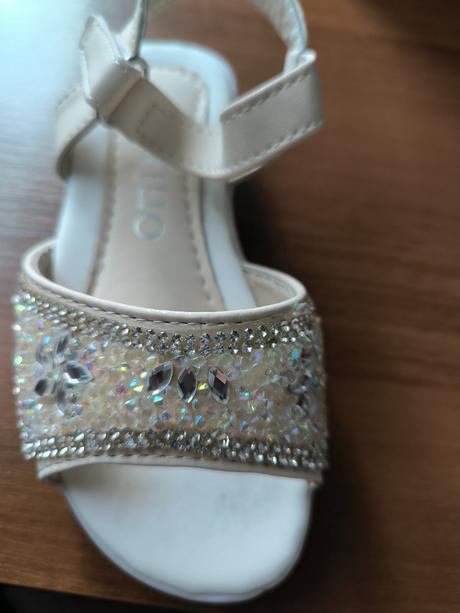 Krásne letné sandálky č. 26, 26