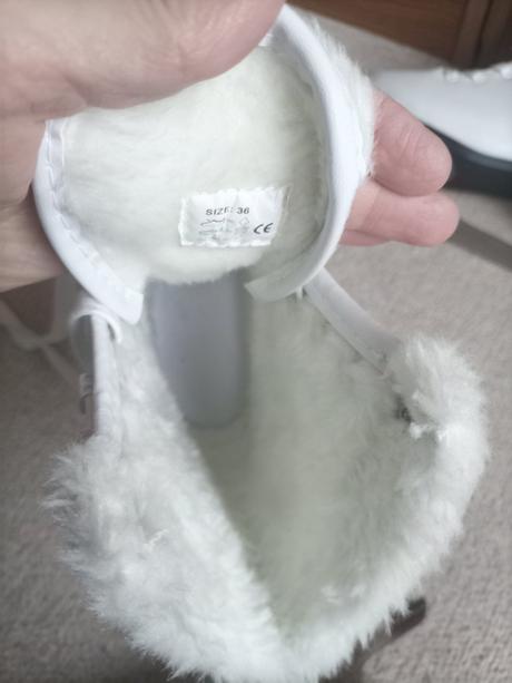 Dievčenské korčule veľ.36, 36