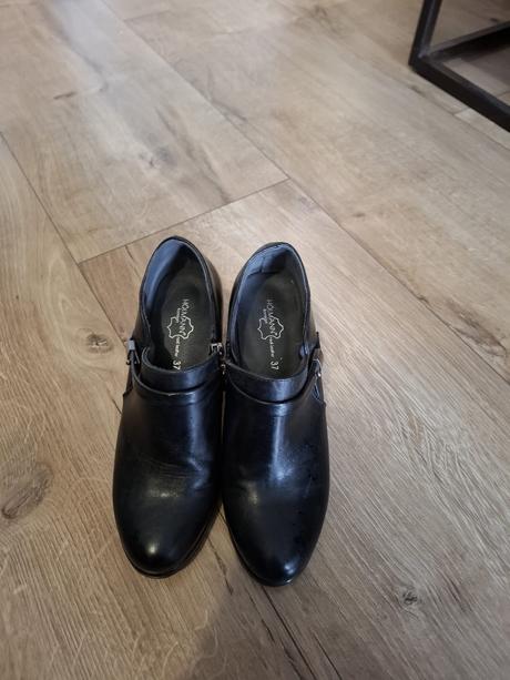 Kotnikove topanky, 37