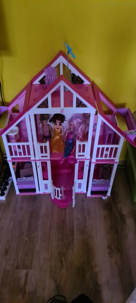 Barbie domček, 