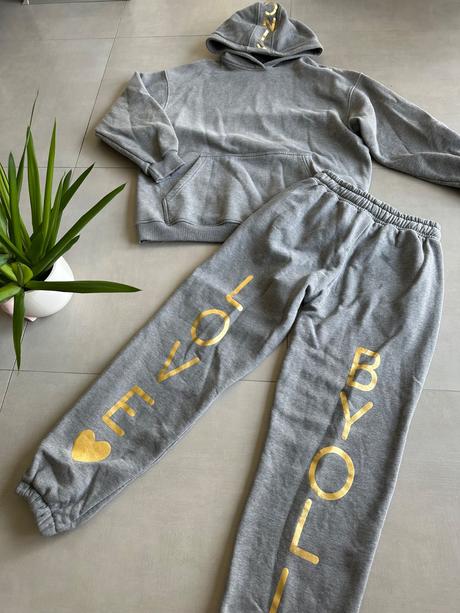 Tepláková súprava zateplená, m