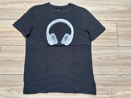 Tričko so slúchadlami, gap,158